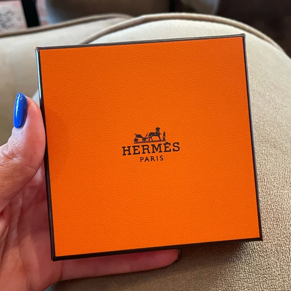 Hermes Clic H Bracelet - Picture 3 of 10